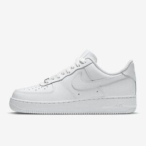 NIKE Women's Air Force 1 '07 Shoes Size 7.5 In White